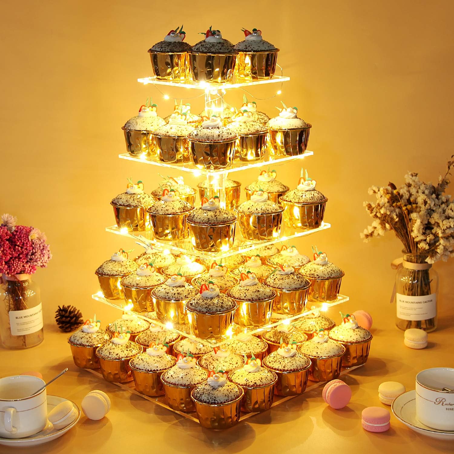 Pěti patrový stojan na dorty, cupcaky se žlutým LED osvětlením