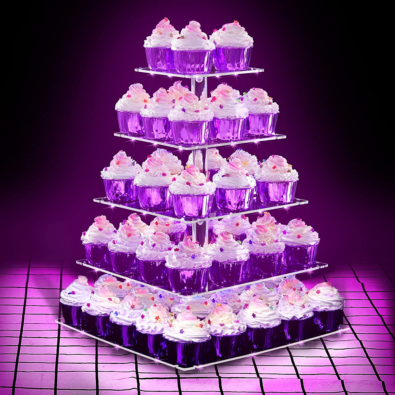 Dortový stojan - 5 patrový stojan s LED světelným řetězem na dorty